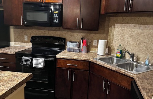 Executive Park Apartment | 1-bedroom apartment in Charlotte with WiFi