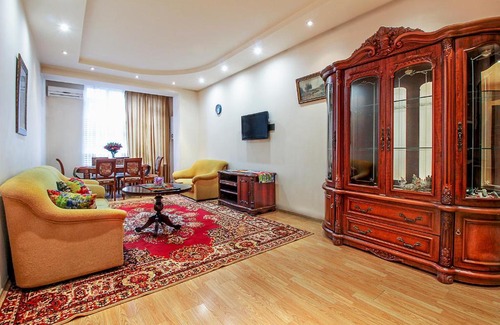 Kentron Apartment | 1 Bedroom Apartment in Homey Residence