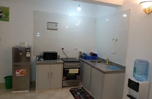 Malindi Apartment | 1-Bedroom Apartment with pool view, beach experien