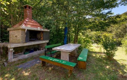 Zlobin House | 1 Bedroom Awesome Home In Zlobin