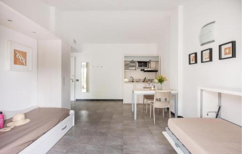 Poggi House | 1 Bedroom Beautiful Home In Imperia