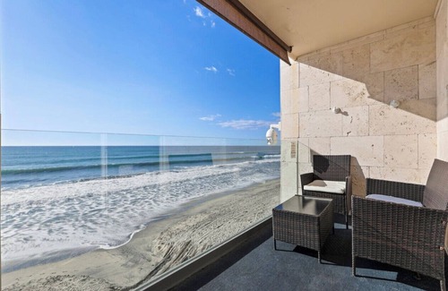 Carlsbad Village Condo | 1 Bedroom Condo on the Sand!