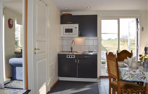 Brantevik Apartment | 1 Bedroom Cozy Apartment In Brantevik