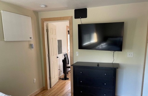 North Admiral Cottage | 1 Bedroom detach unit-10 min walk to Alki beach