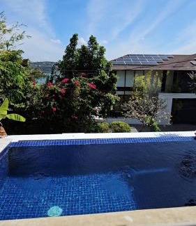 Nasugbu House | 1 bedroom ensuite with mini infinity pool