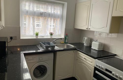 Copers Cope Apartment | 1 Bedroom Flat Apartment Bromley with Free Parking