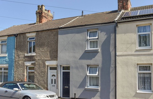 Skinningrove Cottage | 1 bedroom accommodation in Skinningrove, near Saltburn-by-the-Sea