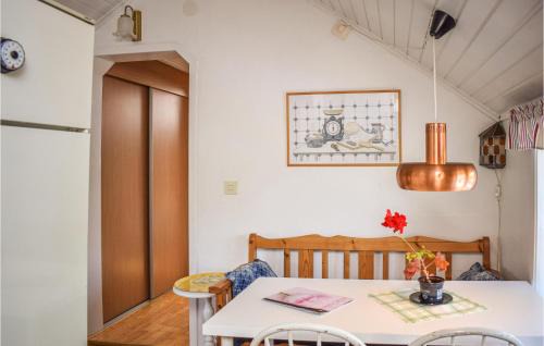 Storlinge House | 1 Bedroom Gorgeous Home In Köpingsvik