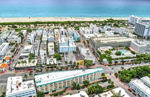 Flamingo/Lummus Apartment | 1 bedroom in the BEST location in South Beach !