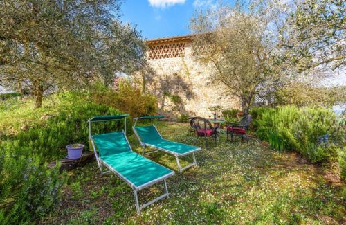 Ville di Corsano House | 1 bedroom accommodation in Ville di Corsano