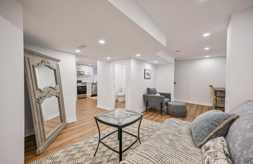Burlington Apartment | 1 Bedroom Lower Level Suite in Burlington -The Jacob at Bellwood