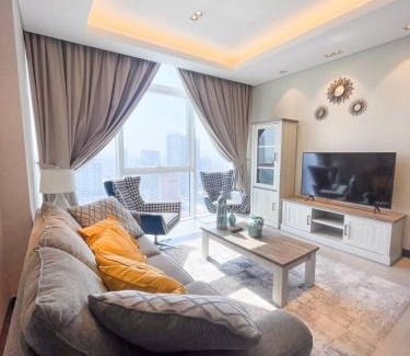 Manama Apartment | 1 Bedroom Luxury Condo Catamaran City View