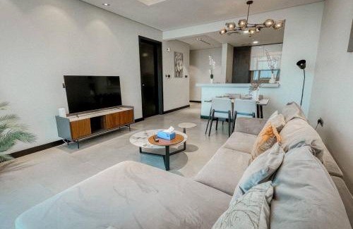 Manama Apartment | 1 Bedroom Luxury Penthouse Catamaran City View