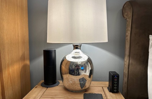 Winterbourne Earls Cottage | 1 Bedroom Luxury Suite