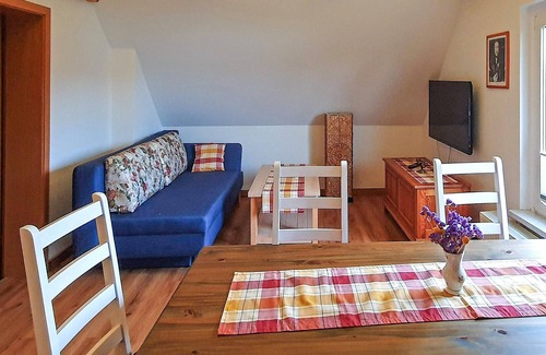 Lewitzrand Apartment | 1 bedroom nice apartment in Raduhn