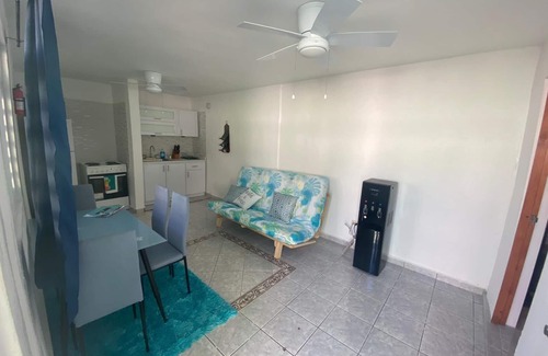 Cupey House | 1 Bedroom Poolside Apt. A3, La Casita Verde