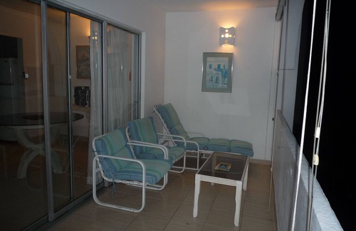Sunset Crest Apartment | 1 Bedroom resort apartment, swimming pool, laundrate, kitchen