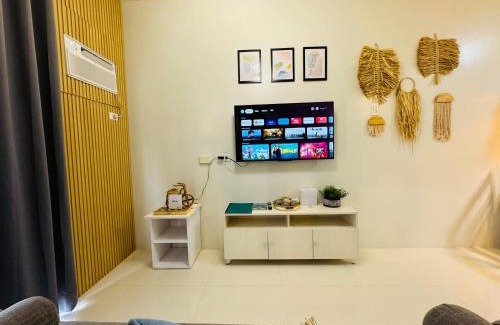 Puerto Princesa City Centre Apartment | 1 Bedroom Suite Condo with Balcony, Swimming Pool and Gym