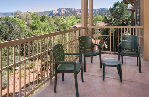 West Sedona Condo | 1 Bedroom Suite w/Kitchenette in Sedona!