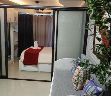 Poblacion District Apartment | 1 Bedroom unit with balcony and facing amenities and just beside SM Ecoland