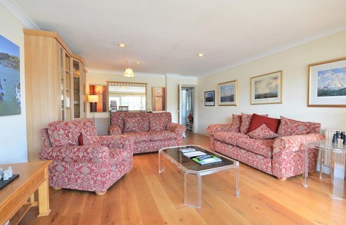 Dartmouth House | 1 Bight Boatyard - Four Bedroom House, Sleeps 8