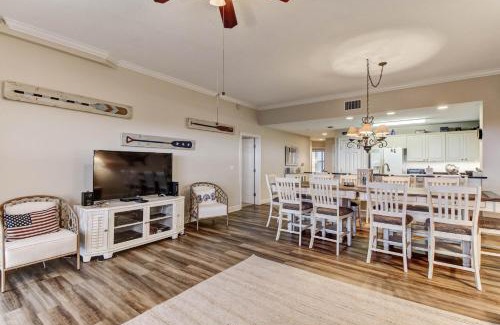 Fernandina Beach House | 1 block from the beach next to Ft Clinch State Park and 2 miles from Historic Centre Street