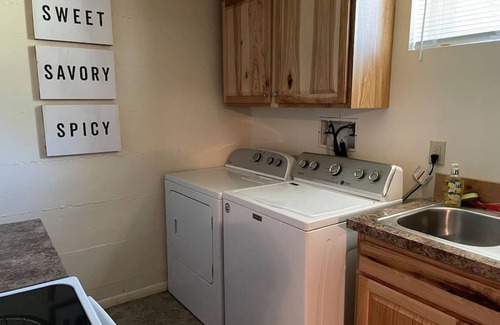 Laramie Apartment | 1 block from UW; centrally located in Laramie