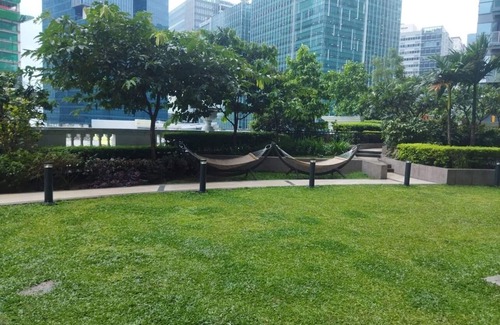 South Cembo Condo | 1 BR condo in Uptown Bonifacio
