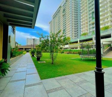 Davao Apartment | 1 BR Condo with balcony in Verdon Parc Trevans Building