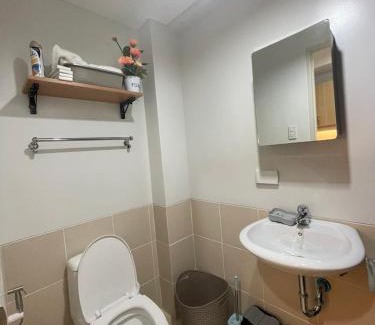 Davao Apartment | 1 BR Condo with balcony in Verdon Parc Trevans 512