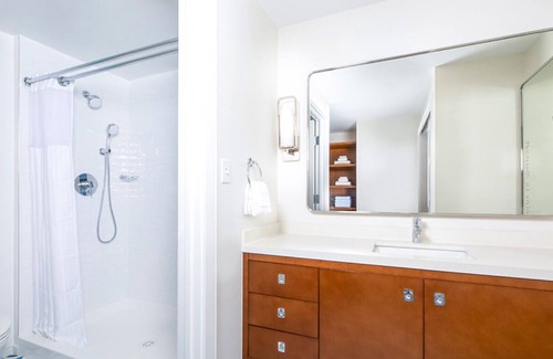 Estate Frenchman Bay Resort | 1 BR Deluxe Condo at Wyndham Limetree Beach Resort