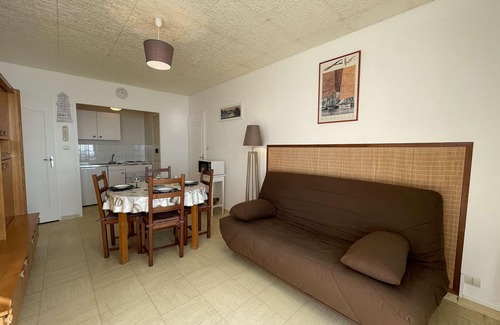 Saint-Gilles-Croix-de-Vie Apartment | 1-BR Apartment with Garage, 50m from the Beach, Saint-Gilles-Croix-de-Vie