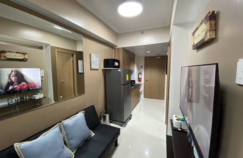 Barangay 76 Condo | 1 BR Fully Furnished Condo across MOA with Pool and Parking - Shore3 Unit 1144