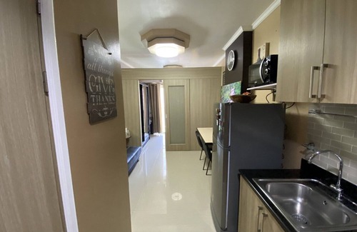 Barangay 76 Condo | 1 BR Fully Furnished Condo Across MOA with Pool and Parking - Shore Bldg B, 1246