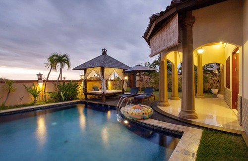 Bukit Villa | 1 BR Private Pool Villa Near GWK Cultural Park, 10 minutes drive to the beach