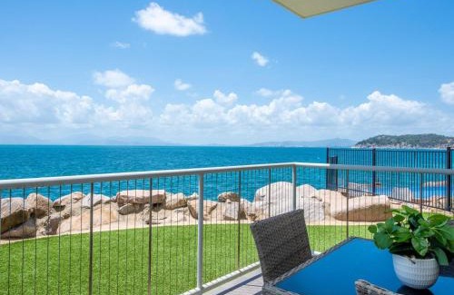 Nelly Bay Apartment | 1 Bright Point Apartment 4105