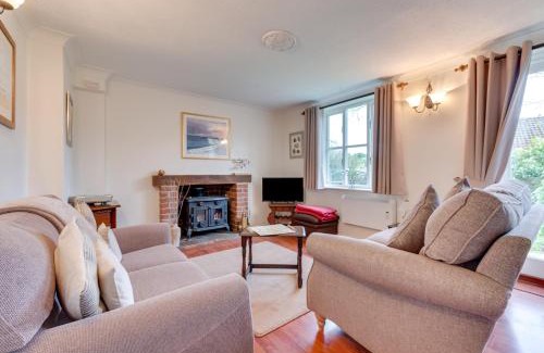 Friston House | 1 Chequers Row