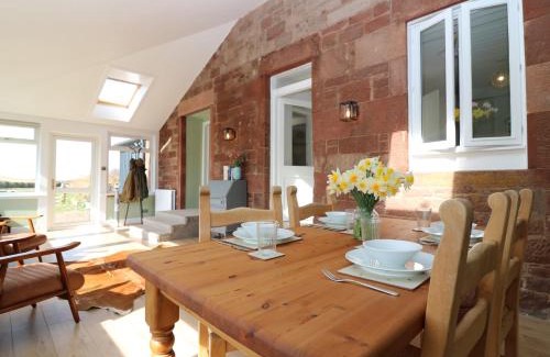 Dunbar House | 1 Deuchrie Cottages