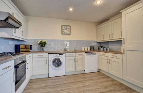 Mortehoe Apartment | 1 Devon Beach Court - Three Bedroom Apartment, Sleeps 6
