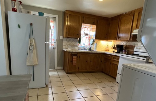 Alpine House | 1 hour to Big Bend Nat’l Park &availability for Spirits of the West Wine Fest!