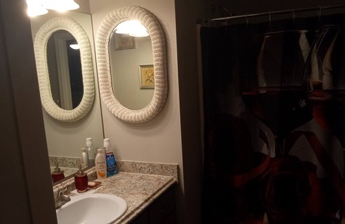 Phenix City House | 1 hr and 20 mins from Atlanta Airport. Equipped with Arcade Games!!