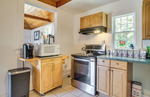 Oak Bluffs House | < 1 Mi to Beaches: Home w/Deck in Oak Bluffs
