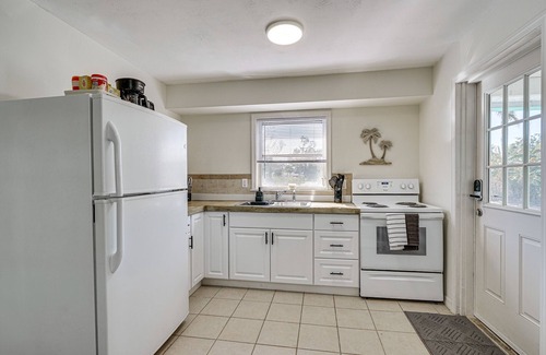 Bokeelia House | 1 Mi to Boat Ramp: Bokeelia Home w/Screened Patio