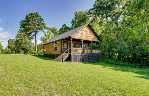 Eureka Springs Apartment | 1 Mi to Downtown Eureka Springs Studio Retreat