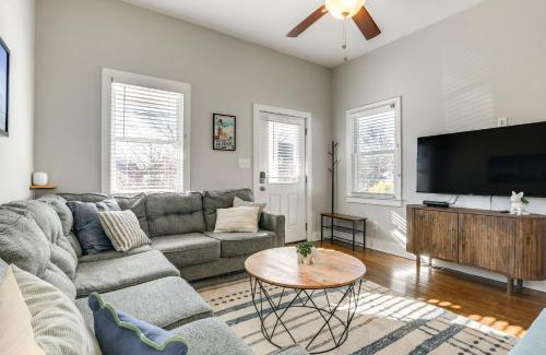 Downtown House | 1 Mi to Dtwn Home with Backyard in Raleigh!