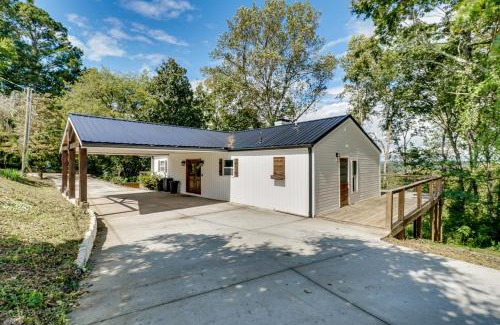 Loudon House | 1 Mi to Dtwn Loudon Spacious River-View Home