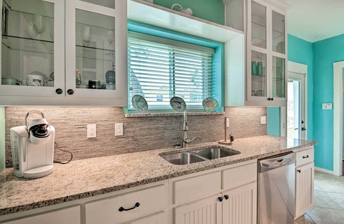 Fulton House | 1 Mi to Dtwn Rockport: 'Ocean Pearl' House