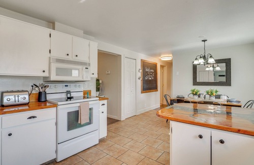 Vernal Cottage | 1 Mi to Main Street Vernal: Updated Home w/Yard!