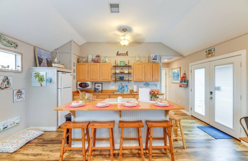 Rockport House | 1 Mi to Marina: Cozy Angler's Cottage in Rockport