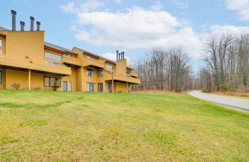 Harbor Springs Apartment | 1 Mi to Nubs Nob Ski Resort Harbor Springs Condo